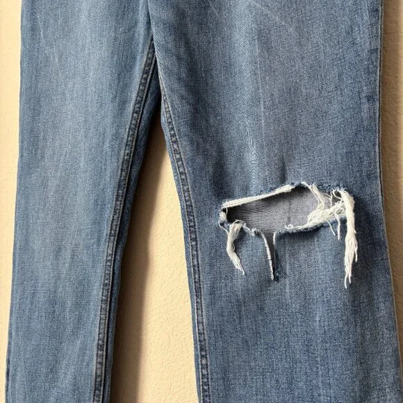 Abercrombie & Fitch 16 The '90s Slim Straight Ultra High Rise Distressed Jeans - Picture 7 of 10